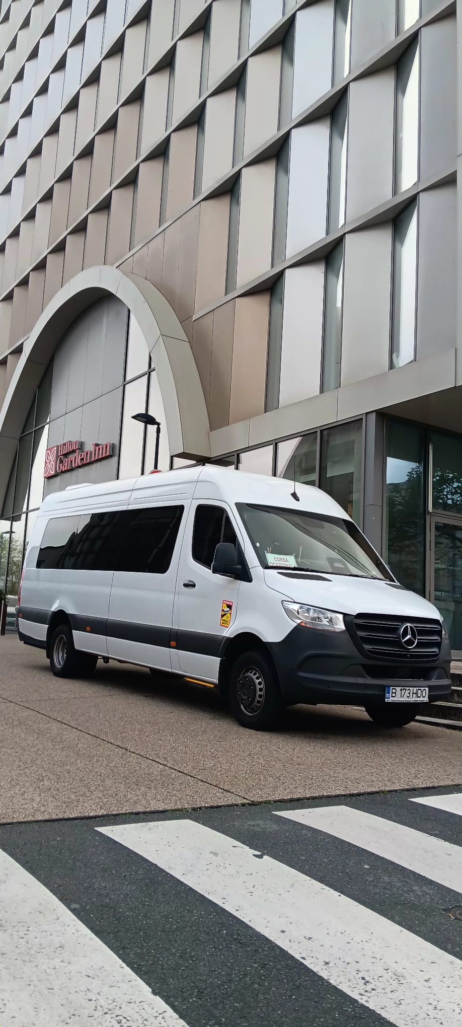 Mercedes-Benz Sprinter — hotel transfer